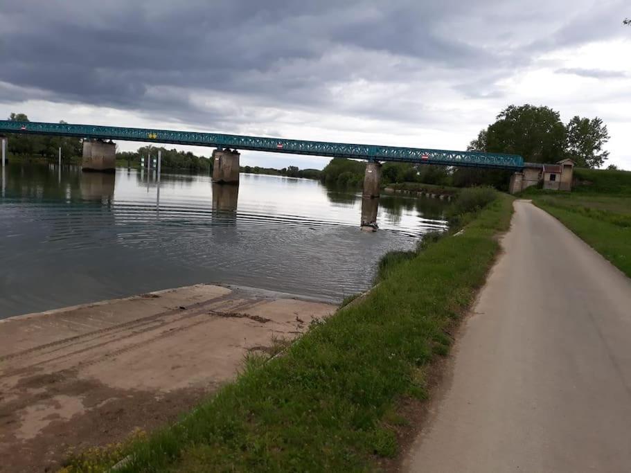 Les Annexes Vila Verdun-sur-le-Doubs Exterior foto