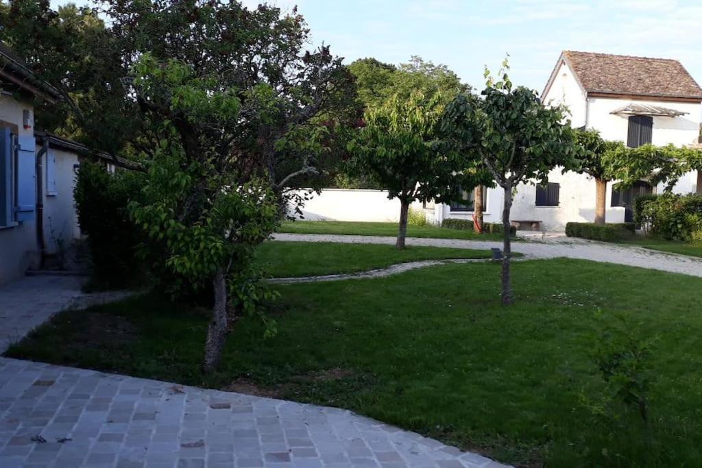 Les Annexes Vila Verdun-sur-le-Doubs Exterior foto